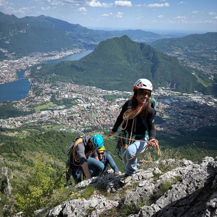 prime 2 giornate al  manovre e  progressione
Super giornate e gruppo al 🔝

         

@sfida2.0 @mountainequipment @wildclimb @guidealpine_italiane