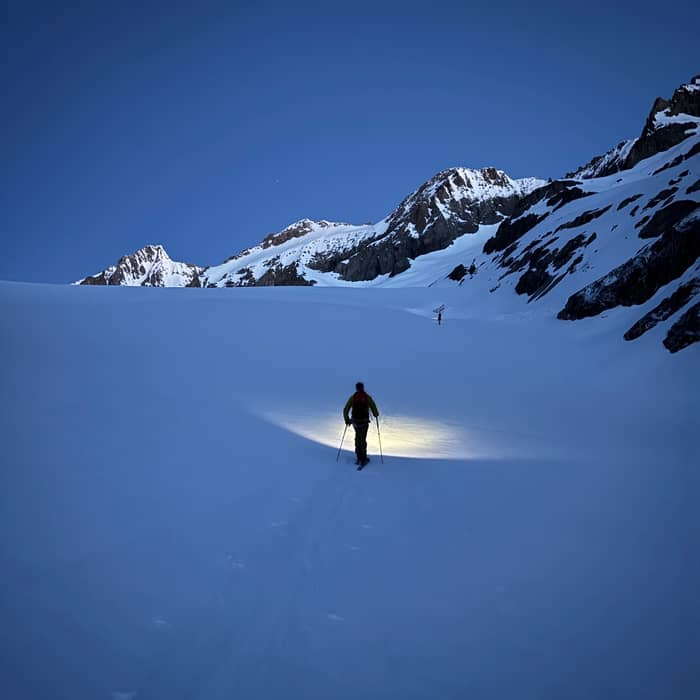 🔥 Barre des Ecrins e Dome de Neige 🔥
Super condizione nel bacino degli  neve ancora al 🔝

        

@sfida2.0 @k2.skis @mountainequipment @head_ski @proupteam
