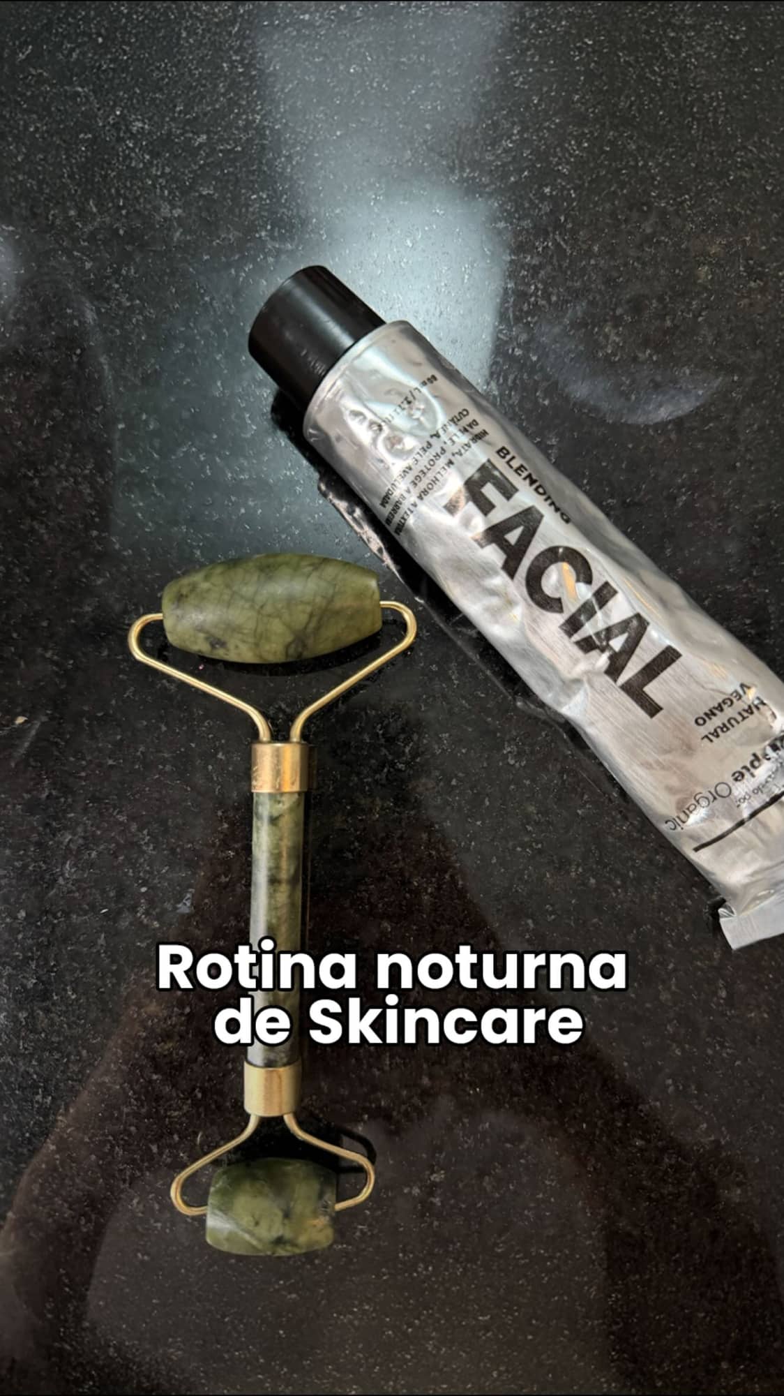 Minha rotina noturna de skincare 🌙✨
Todos os produtinhos eu encontrei no grupo Descontador, tudo com promo 💸💙