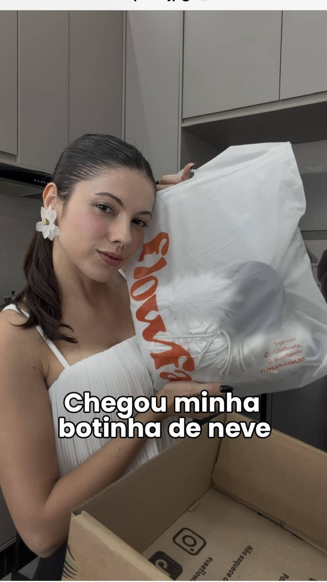 Chegou minha Flowfa! A botinha perfeita pra deixar o pé quentinho com estilo 💅🛍️