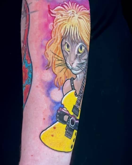 Amy let me do what i wanted in her latest cat portrait, so we went full-on 80s Lita Ford 💕 Thank you so much for trusting me!