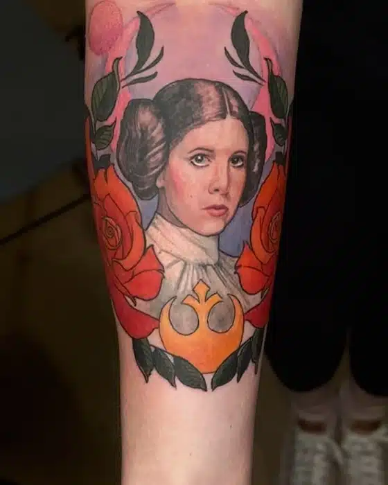 Fun lil’ Leia portrait done at the @evergreentattooinvitational on my long time client Holly :) Thanks for driving down and sitting in that uncomfortable chair all day haha