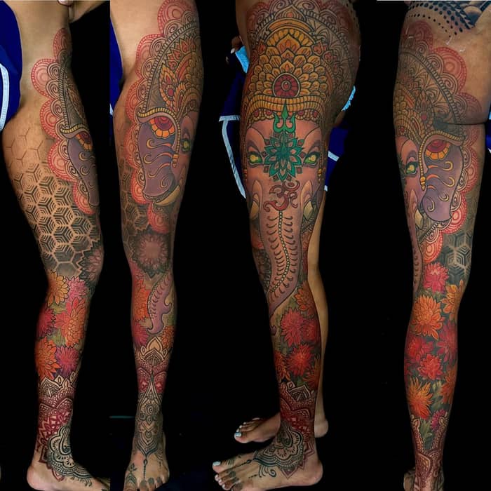Not sure about the number of hours we spent on this epic #ganesha #legsleeve but Christina sat like a rock! Thank you for your strength and consistency over the many, many months 🙏❤️