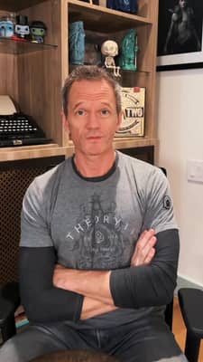 What are Trickstarters?! They're easy to learn, incredible magic tricks that anyone can learn and perform. Each trick is designed to astonish your friends and family, and is the PERFECT holiday gift. Magic is AWESOME!