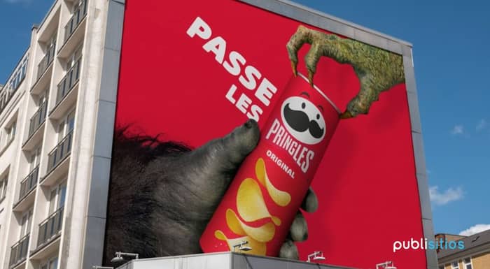 The next character hand in the Pringles campaign was the “Godzilla” hand. I made this with a mixture of silicone and probondo pieces. First I sculpted the texture and then cast the pieces in silicon and made probondo moulds. Using lots of pieces gave the hand the ability to move and probondo is really hard wearing. Scroll along to see test makeup and also the silicon hand sculpt. The wonderful @sallycrouchmakeuphair helped me apply and colour it on the day. Photographed by @tomvanschelven and styled by @mrgammon. Produced by @makingpicturessoho. @pringles