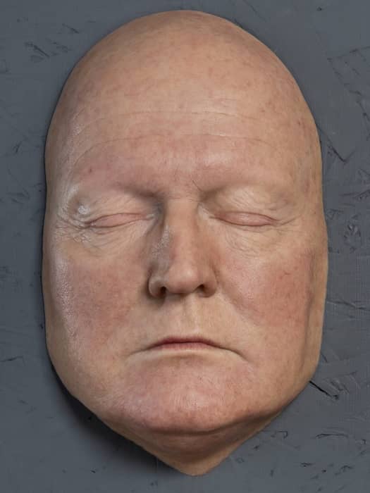 Just back from a fantastic couple of days learning from the silicone painting master @djmalinowski. I can’t quite believe I achieved such a realistic result. David is so generous with his knowledge and I couldn’t recommend the course more. David provided the head and taught us over two days how to achieve a realistic skin tone. Scroll to see the before! 📸 by @djmalinowski.