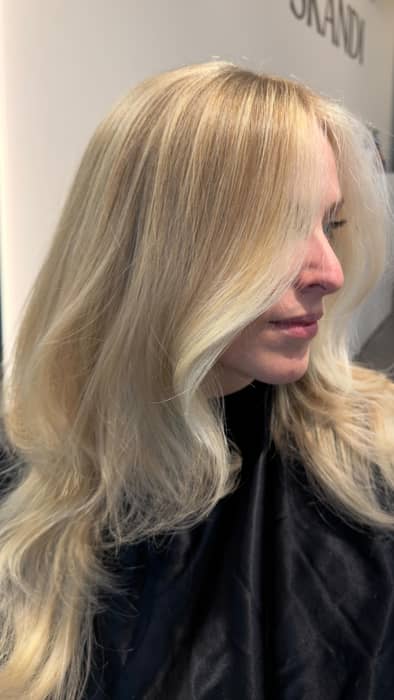 Fra kobber toner til lys blond✨  @oandmpro_norway