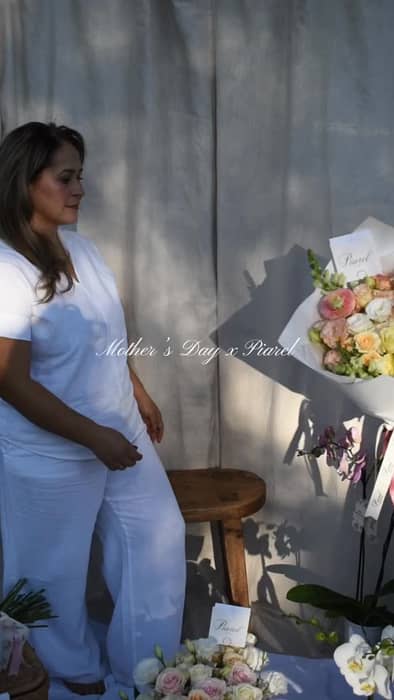 Donde la vida comienza y el amor nunca termina.

Hay amores que no necesitan explicación,
solo sentirse.

Esta colección nace desde ahí…
desde el amor más puro.

Gracias, mamá. 🤍

Pedidos abiertos vía DM 💌