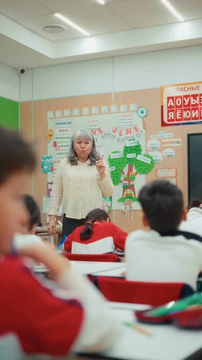 Oxbridge International School Instagram
