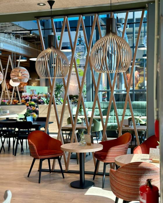 Egal, ob du in Koblenz, im Kreis Mayen-Koblenz, in Andernach, Neuwied, im Westerwald oder in Ahrweiler unterwegs bist – unsere Bäckerei-Cafés laden dich überall zu einer gemütlichen Pause ein. ☕🥐

Ob ein entspannter Start in den Tag oder eine kleine Auszeit zwischendurch – bei uns findest du stets eine warme Atmosphäre und leckere Köstlichkeiten.

Schau doch mal vorbei – wir freuen uns auf dich! ❤️

👉 Welches Bäckerei-Café besuchst du am liebsten?
.
.
.
#bäckereihoefer #bäckerei #bäckermeister #bäckerhandwerk #baeckerei #koblenz #mayen #mayenkoblenz #ahrweiler #neuwied #mülheimkärlich