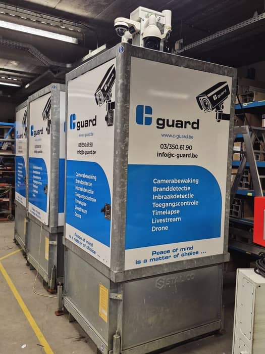 Wrap van de ‘C-guard Security-towers’!

Vandaag heeft ons team de Security towers voorzien van een strak opvallende design!

Duidelijke visuals, duurzame materialen en maximale zichtbaarheid — precies wat veiligheid nodig heeft.

Dank aan C-Guard voor het vertrouwen!