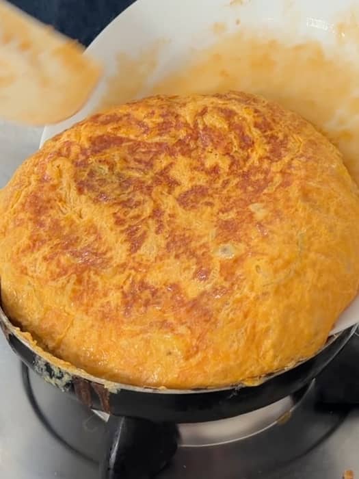 Always making tortilla, even in the rain. 
@cafe.kowloon 
@tiella_trattoria
Armagnac soaked prune and apple frangipane for dads birthday 
+ a day at work making toast more toasted