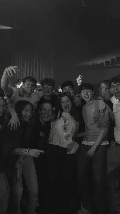 Wow, wat een onvergetelijke avond was dit!! Kleine throwback naar de afgelopen aWAYke Night waar zo’n 50 jongeren hun leven aan Jezus gaven – een nieuw begin, een nieuw leven! Praise the Lord I’ve been born again!