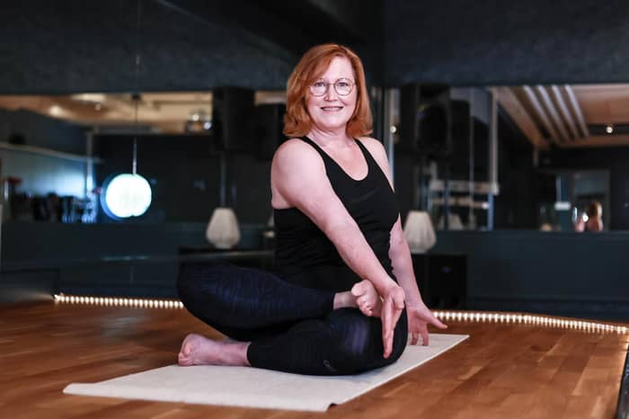 Vill du stärka kroppen, öka rörligheten och samtidigt hitta lugn i vardagen? BodyBalance är klassen som ger dig allt detta – i ett och samma pass. Med mjuka, kontrollerade rörelser inspirerade av yoga, tai chi och pilates bygger du styrka, stabilitet och smidighet, samtidigt som du släpper på stress och spänningar.

BodyBalance är skonsamt men effektivt. Du tränar hela kroppen, förbättrar hållningen och stärker din core, samtidigt som andningen hjälper dig att varva ner och hitta fokus. Resultatet? En starkare kropp, ett rörligare sinne och ny energi som följer med dig långt efter passet.

Det bästa av allt? BodyBalance passar alla.😍
Oavsett om du är nybörjare eller van tränande anpassar du övningarna efter din nivå. Du behöver inga förkunskaper – bara en vilja att ta hand om dig själv. 🤍

Måndagar kl 20:00 och torsdagar kl 16:30 🌿 
#lesmillsbodybalance