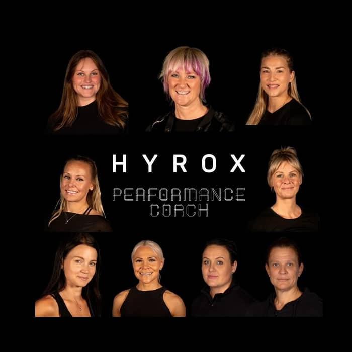 Här kommer TEAM HYROX — redo att leverera! 💣🔥
9 instruktörer med varierande erfarenhet, mål och ambitioner:
- Några älskar att jaga sekunder, peppa och finslipa teknik
- Några är rutinerade tävlingsproffs
- Några är nya i HYROX och brinner för nya utmaningar
- Och några försöker fortfarande förstå varför sled push ser så tungt ut i videos. 😂
Oavsett nivå och bakgrund - är målet detsamma: att utmana oss - genom gemenskap, energi och roliga stunder på vägen. 💪
Lansering kommer redan att ske före årsskiftet! Håll utkik 👀
Vi är redo - är DU?💥