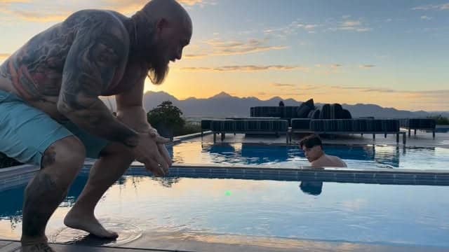 Happy Friday my friends!

Another Cold Plunge on the Rooftop here in Scottsdale with my son!
sending you all love and ha