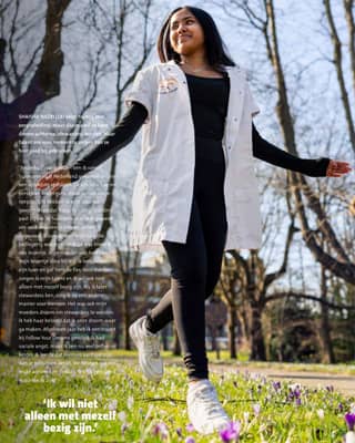 DEEL 1/6 📸 In het eerste deel van deze fotoserie staat het talent van Shaisha centraal: voor mensen zorgen! Hoe ze dit nu inzet en wat ze nog graag wil bereiken lees je hier👆

🫶 Wil jij ook je talenten ontdekken, ontwikkelen of inzetten en weet je misschien nog niet hoe? Jongerenpunt070 is er voor jou! 
📲 Stuur een DM, bel of app ons op 06-10307324 of loop binnen bij één van onze Jongerenpunten bij jou in de buurt. Check routes en openingstijden via de link in bio 🔗

❣️PUNT. Magazine wordt 2x per jaar uitgebracht door Jongerenpunt070. Wil je ook jouw verhaal vertellen? Neem dan contact op via jongerenpunt070@denhaag.nl

📸 @fleur_beemster ✍️ @sasvanberkel 

#talent #zorg #mensen #stewardes #toekomst #ontwikkeling #succes #jongeren #denhaag #070 #jongerenpunt070 @followyourdreamsnl