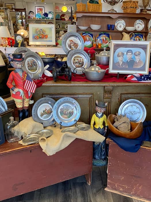 Gearing up for Memorial Day weekend ❤️🤍💙

This Saturday and Sunday, all red and blue items are 15% off! A fun chance to pick up vintage pieces for your holiday table, summer entertaining, or a little patriotic touch around the house. 🇺🇸✨

Please note: Dishfunctional will be closed Monday, 5/25 for Memorial Day.

Dishfunctional
225 Lancaster Ave
Malvern, PA

Saturday 10–6
Sunday 11–3
