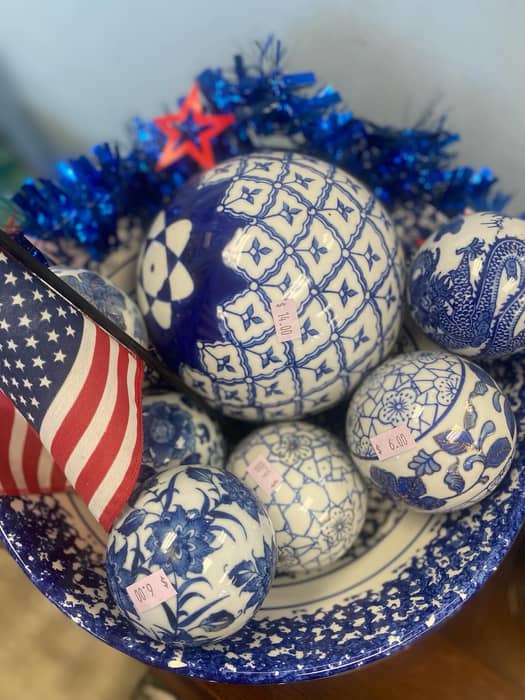 Happy Memorial Day weekend Dish-lovers 🇺🇸 All red and blue items are 15% off this Saturday and Sunday.

And a reminder, Dishfunctional will be closed Monday, 5/25 for Memorial Day! Have a safe holiday weekend ❤️

Dishfunctional
225 Lancaster Ave
Malvern, PA

Saturday 10-6
Sunday 11-3