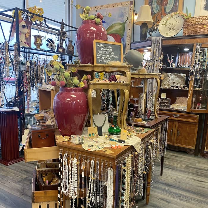 Spring refresh 🧹

Our jewelry section is newly organized and full of vintage treasures!

From delicate brooches to layered necklaces and one-of-a-kind pieces, it’s the perfect time to find something new (or new-to-you).

Dishfunctional
225 Lancaster Ave
Malvern, PA

Monday–Saturday 10–6
Sunday 11–3