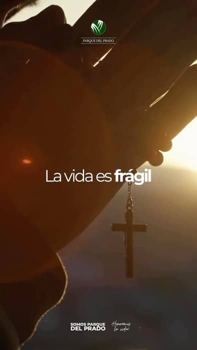 Hoy el mundo baja el ritmo y el silencio dice lo que el ruido no deja escuchar.
