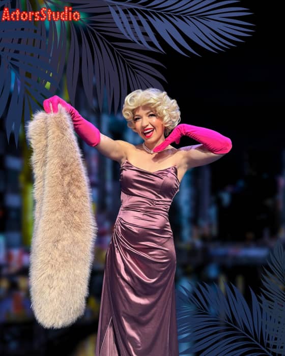 Hold the dots below the photo and drag back and forth to see…