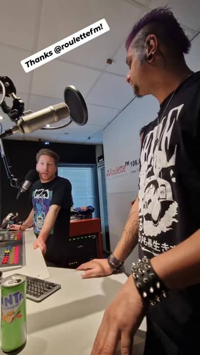 We were live @lokaal.kabaal on @roulettefm with @crazed030 & @menacerhc talking about @nieuwegeinheavy!
Good vibes with @disconnecktied @whatthefreek @remydoornik @loyaltyendsrichy @loyaltyendsmaurits