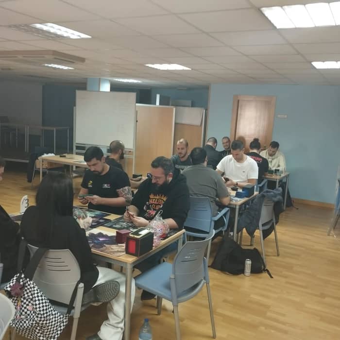 Torneo de Magic del domingo 5 de abril.

¡Un éxito!

Gracias a los participantes.