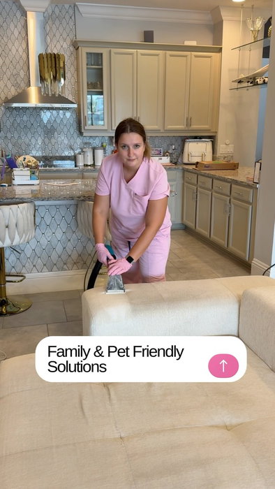 Revive your favorite furniture! 🛋️✨ Professional upholstery deep cleaning in Orlando, FL.…