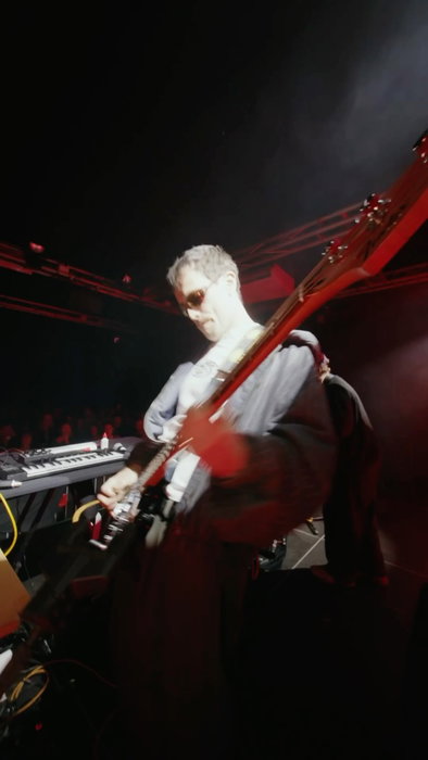 THIEF in barcelona last night 

MADRID TONIGHT
SANTIAGO TMORO 

📹 @terra__kin