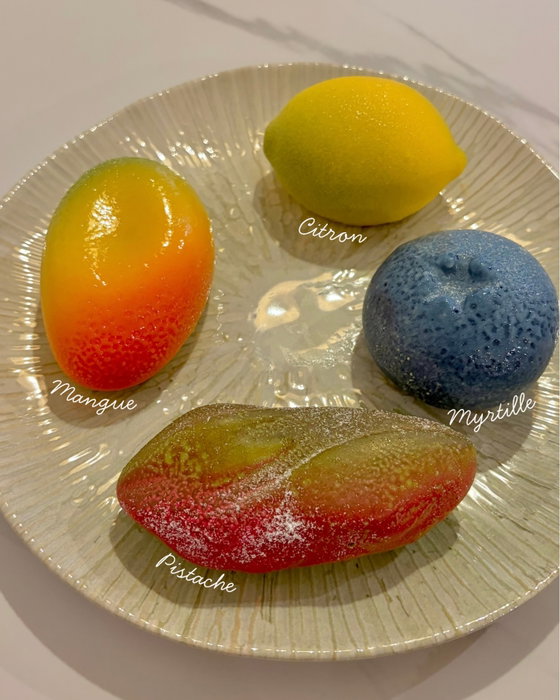 Notre collection actuelle de trompe l’œil ✨
Myrtille 🫐 - Citron 🍋 - Pistache 💚 - Mangue 🥭
Créations faites maison et sur place par une équipe de passionnés.