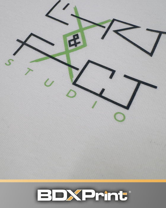 Ce qu'on ne montre pas assez : le résultat, simplement posé sur la table.

#imprimerie #print #print