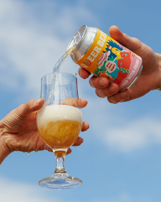 WorldPride is officieel begonnen. Bestel je @queerbeer aan de bar bij m'n Gappies! Extra lekker tijdens warmdraaien, elke dag tussen 14:00 en 16:30 🌈