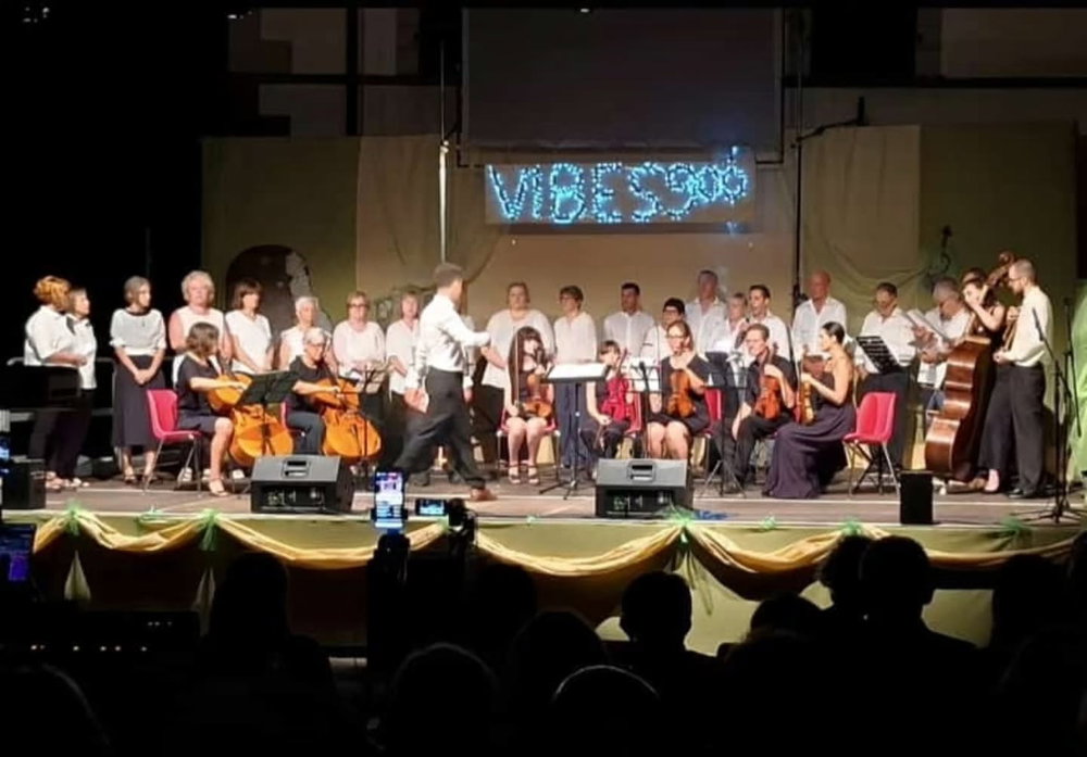 Sabato sera l'Orchestra d'Archi della Filarmonica e il Coro San Matio hanno partecipato a "Vibes '900", la rievocazione storica curata da "A…