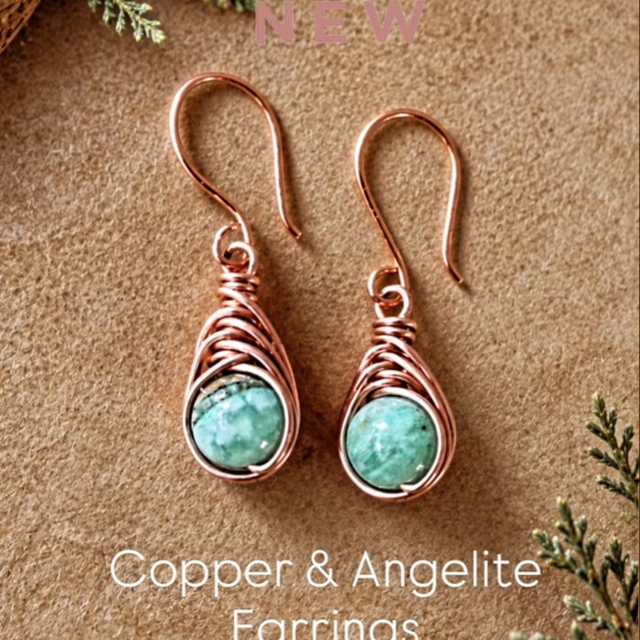 New!! Pure Copper Wire Wrapped Green Angelite Earrings! by DM for the deets ✨💚 🌲