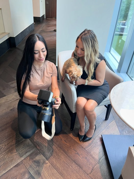 BTS glimpse with @realtorangelica ✨📸

#agentmarketingdesk #contentshoot #behind
