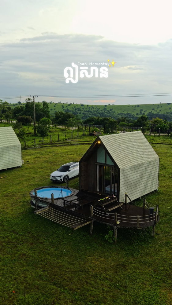 A quiet escape above the clouds at Isan Homestay ☁️🌿✨

From the morning views on top of the hill to winding down with an evening BBQ under the fog, it’s a solid pick for a peaceful weekend.

Discover more spots like this with @jomnotexplore. 👇