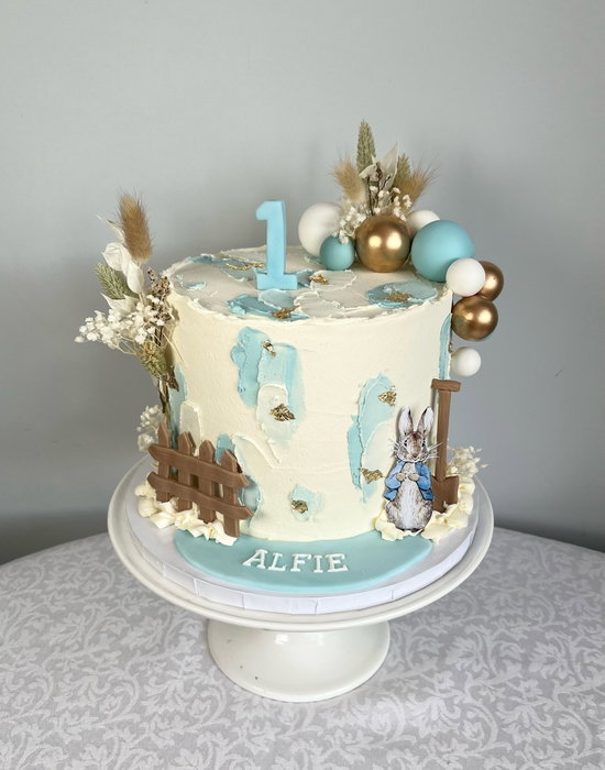 First birthday cake for Alfie from a couple of weeks ago 🎊🎉