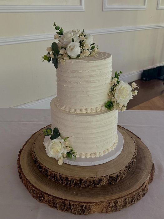 Congratulations to Rebecca and Jamie, celebrating their marriage today @merecourtknutsford