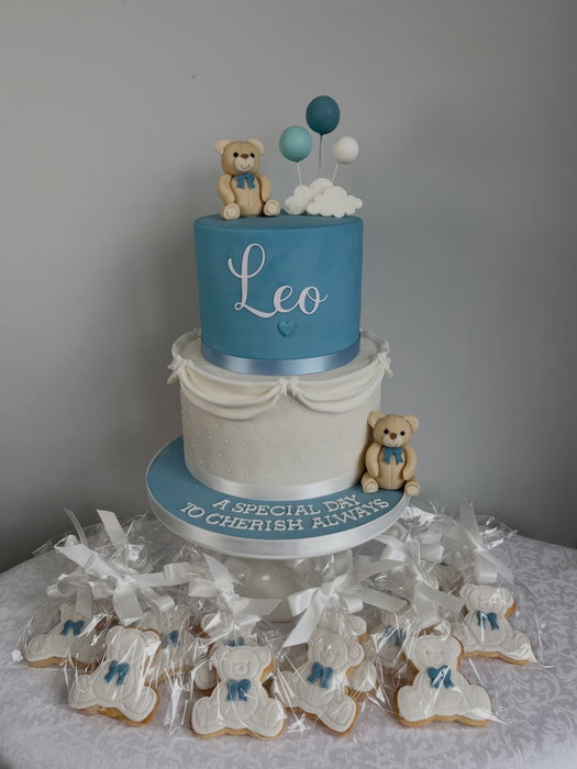 A special Christening cake today for Leo, he was so content throughout the ceremony and party 🥰