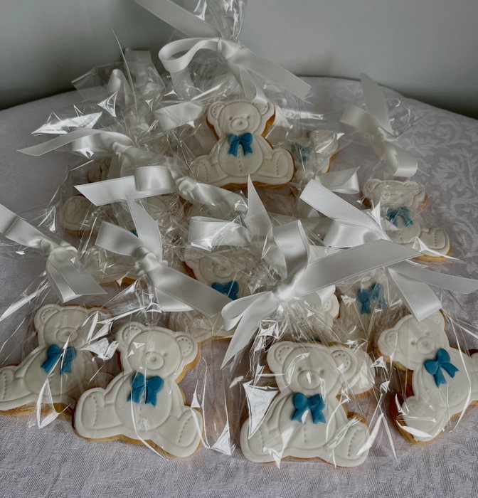 Cute teddy bear biscuits from Leo’s Christening 🩵