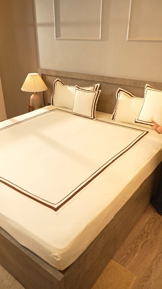 ✨ The perfect fit starts with the perfect sleep.

Say goodbye to loose corners and constant adjustments! Our TwinEdge Sung Fit Bedsheet Set wraps securely around your mattress with deep elasticized edges, giving you a smooth, wrinkle-free bed all day long.

✔ Snug Fit Design
✔ Soft & Breathable Fabric
✔ Easy to Put On
✔ Stays in Place All Night
✔ Everyday Comfort with a Premium Look

Because a well-made bed makes every morning feel better. 🤍

#FittedBedsheet #SnugFit #BedroomGoals #BedroomDecor #HomeEssentials #CottonBedsheets #LuxuryLiving #SleepBetter #BeddingCollection #BedMakeover #SoftComfort #HomeDecorIndia #ComfortAtHome #DeepPocketBedsheet #MinimalHome #ModernBedroom #PremiumBedding #CozyHome #BecauseYourSleepMatters

Fitted bedsheet, elastic bedsheet, snug fit bedsheet, cotton bedsheet, premium bedding, bedroom makeover, luxury bedsheet, deep pocket fitted sheet, wrinkle-free bedding, soft bedsheet, home décor, bedroom essentials, king size bedsheet, comfortable sleep, premium home linen, modern bedroom, cozy bedroom, bedding set.
