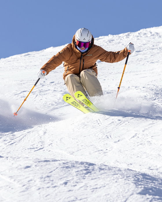 It’s not always about carving - it’s all about SKIING!⛷️💪
Come along to ski with me! See you on the slopes!
\
/
🎿 @fischerski The RC4 Noize
⛷️ @onewaysport Vario Carbon Pro
🥽 @uvexsports_us
🥋 @carvesport_com
🎿 @zipfit Corsa
@thefootfoundation @carv.ski @carvperformanceinstitute @zipfit
@aspen_training_academy @lsiasnowpros
@interskicommunity @skicosmos
📸 @jirinohejl