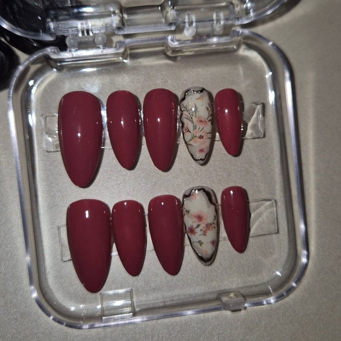 #pressonnailbusiness#nailart#pune#nailsaddict