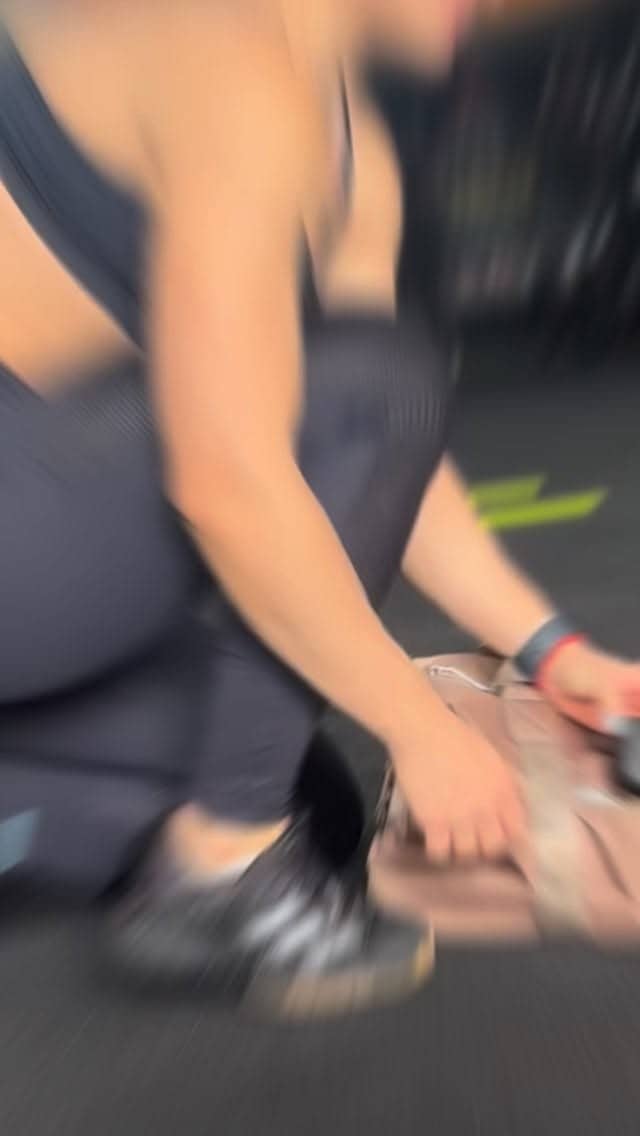 Seja na energia do treino ou na calma do sofá os fones que a @anker.br e @amazonbrasil me enviaram já estão totalmente inseridos na minha rotina!
Soundcore Sport X20 têm proteção IP68, ideais pra qualquer treino. Graves potentes com drivers de 11mm e cancelamento de ruído: pra você ouvir só o que importa! 😁 hihihi
Soundcore P20i é leve, compacto e com até 10 horas de bateria. Perfeito pra relaxar, estudar ou se perder num bom filme 🍿🎥
Corpo em movimento, mente em pausa.
O som acompanha cada versão de mim! 🎶💖💫✨
Siga @tabaratasso postamos diariamente as melhores ofertas das melhores lojas e acompanhe as melhores promoções online 🤗
