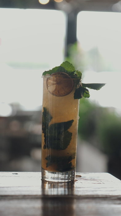 Ny vecka betyder ny veckans drink hos oss! Vi byter varje vecka, håll utkik i våra stories för att se vad vi blandar den här gången.