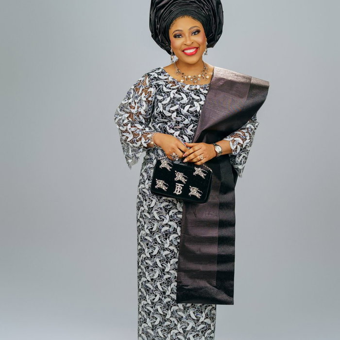 Timeless in monochrome. ๐ค
Mrs Kemi in black-and-silver lace with a sculptural gele.
Book your signature portrait experience. ๐ฉ DM to book your session.