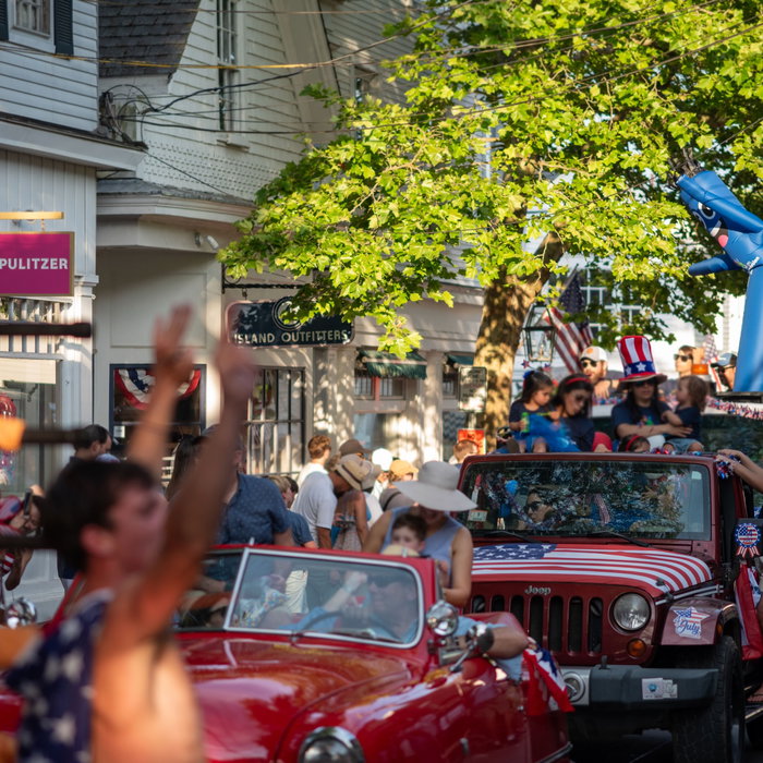Part 2 from Edgartown’s 4th of July parade.The vintage Edgartown fire truck, a Paul Revere float st...