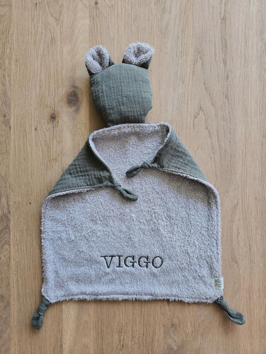 Het knuffeldoekje van Viggo!

Zacht, heerlijk knuffelbaar en met liefde met de h