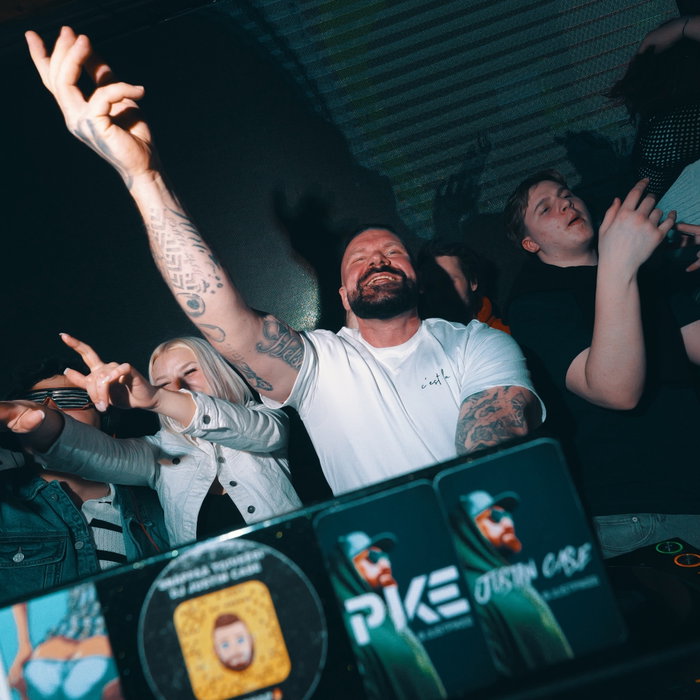 Life in colours. I genuinely love performing as a DJ, making people move, and stealing energy back from the room. Photos by @toxies.booth

#interactiveDJ #liveperformance #clubenergy #lifeincolours